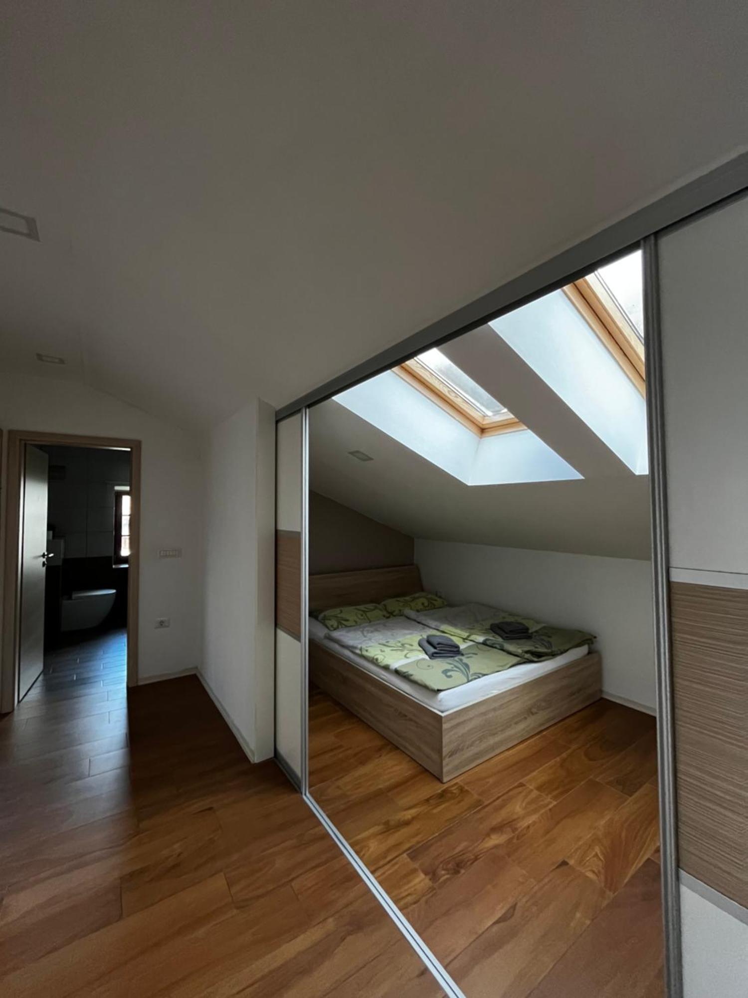 Apartments Pri Jakobu Кобарид Экстерьер фото