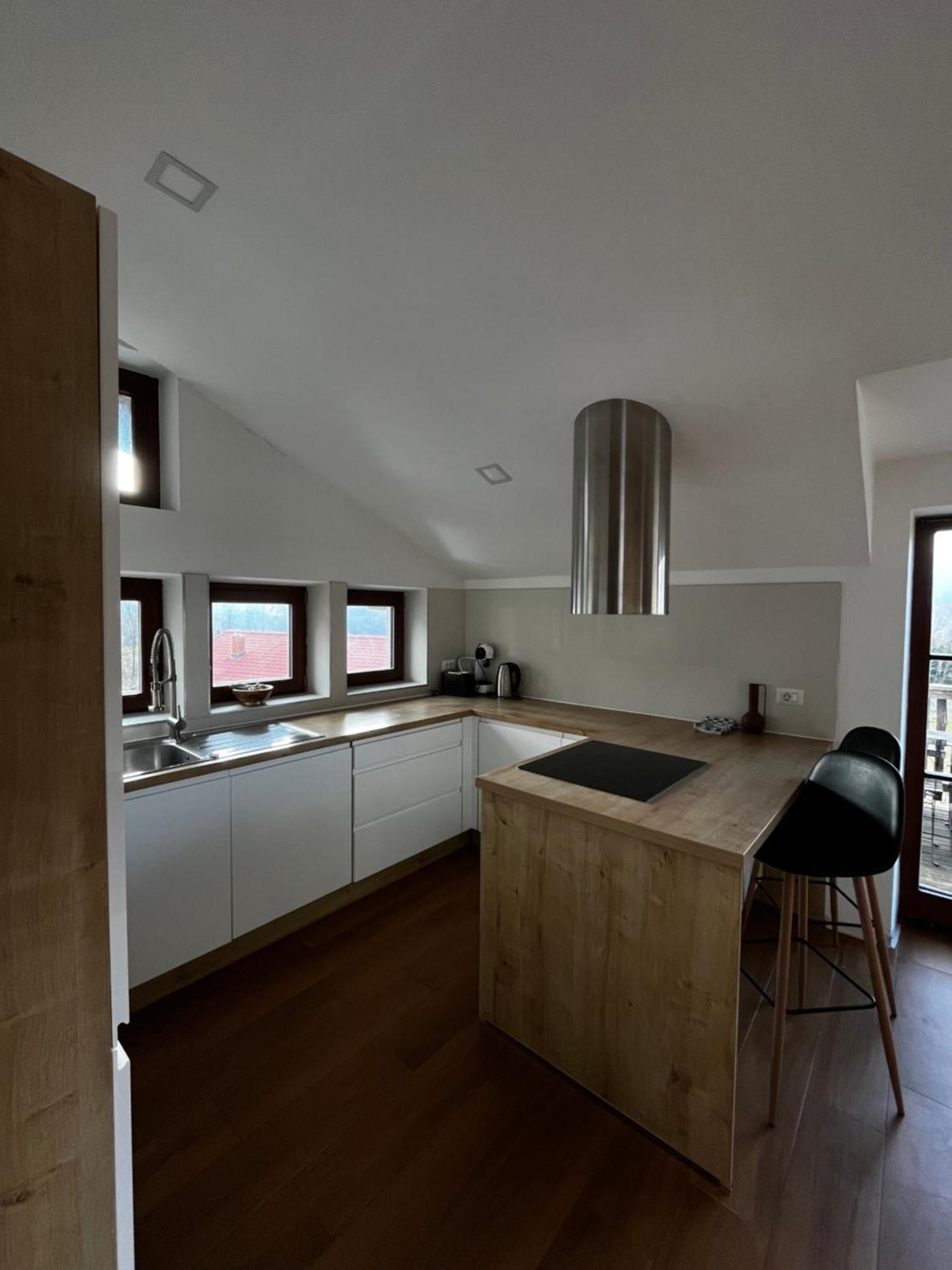 Apartments Pri Jakobu Кобарид Экстерьер фото